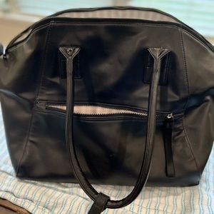Lululemon Vinyasa before you Vino bag